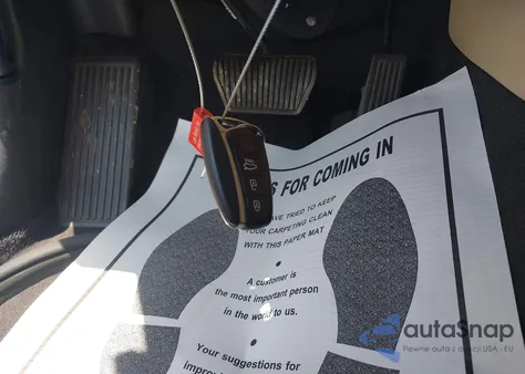 2015 Hyundai Genesis 3.8 z USA, uszkodzony, nr VIN KMHGN4JE1FU069567